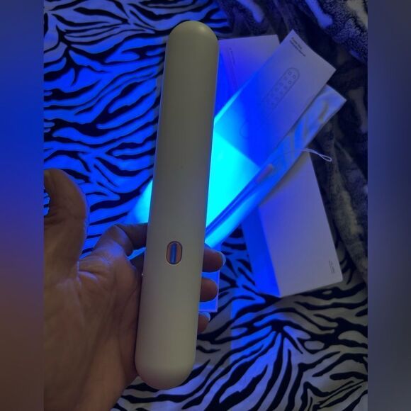 Purpleglow UV-C Light Sanitizer , UVC Light Sterilizer, Portable UV-C Wand. - Picture 6 of 13